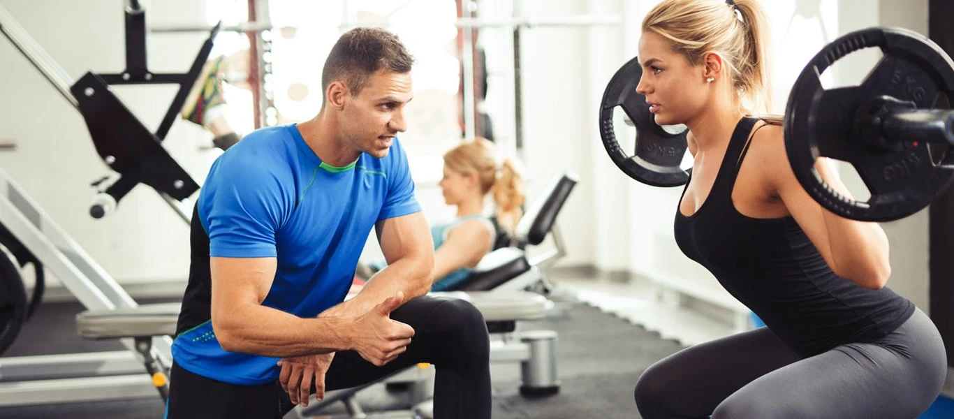 Η πιο καυτή personal trainer βάζει «φωτιά» στο Instagram (φωτό)